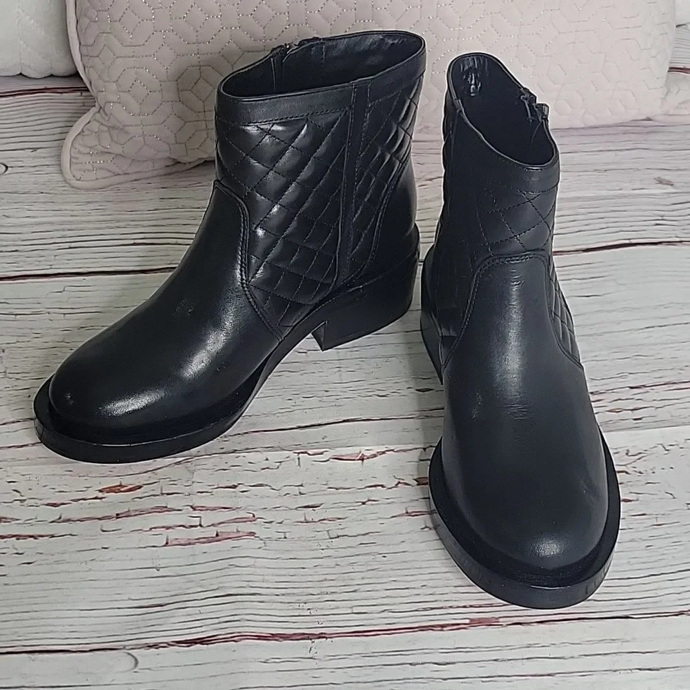 SAM EDELMAN Lancaster Black Leather Quilted Ankle Boot Size 7